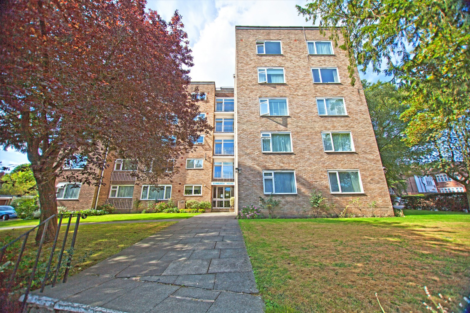 2 bedroom Flat Under Offer