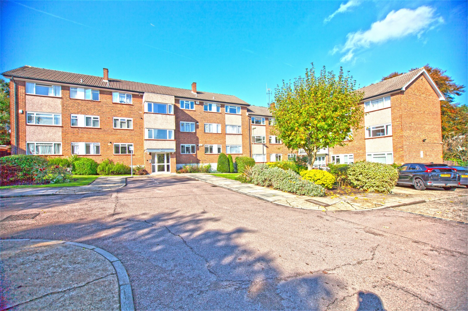 3 bedroom Apartment Under Offer