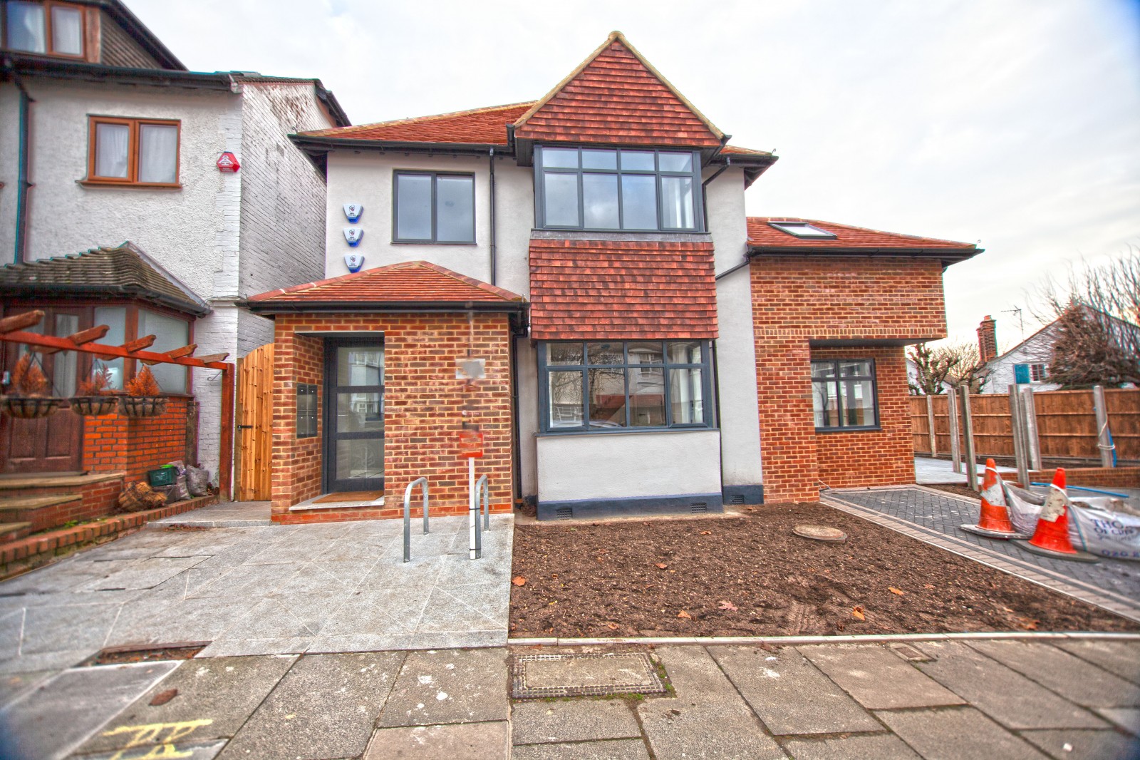 1 bedroom Apartment Under Offer