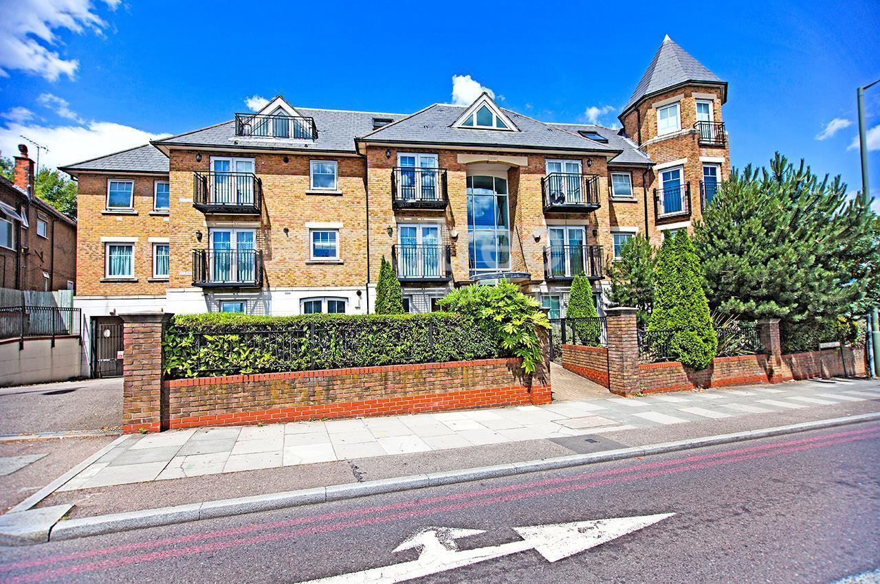 2 bedroom Apartment Under Offer