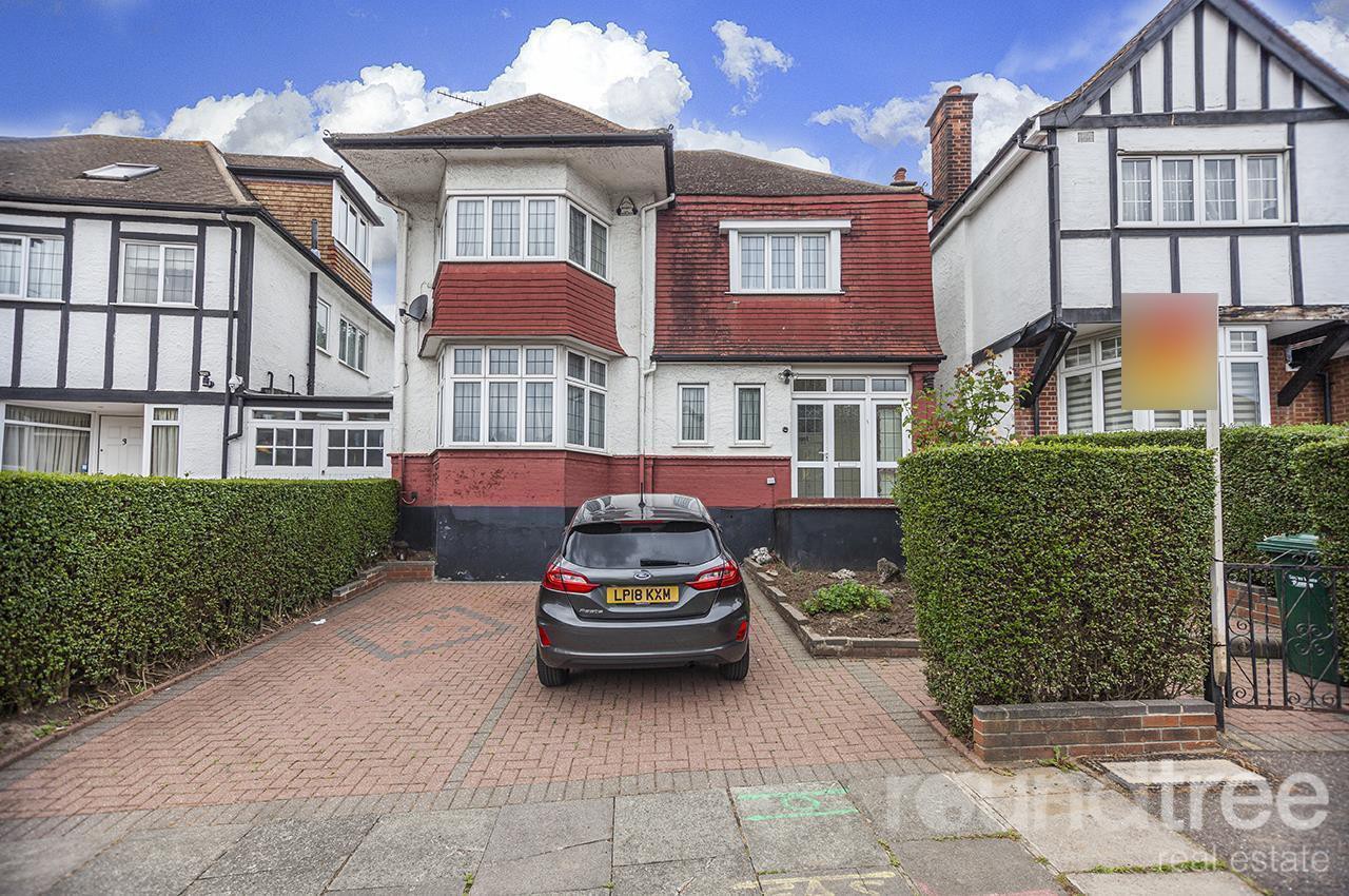 4 bedroom Detached house Under Offer