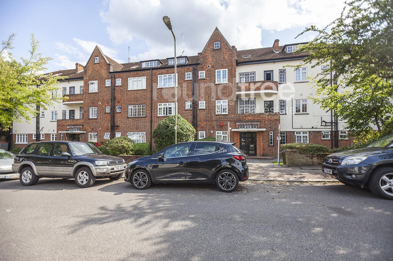 2 bedroom Flat Under Offer