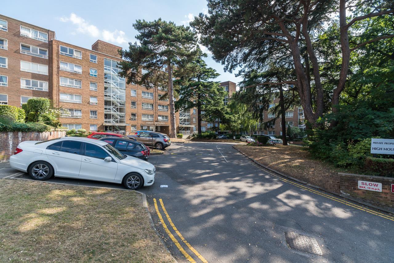 2 bedroom Apartment Under Offer