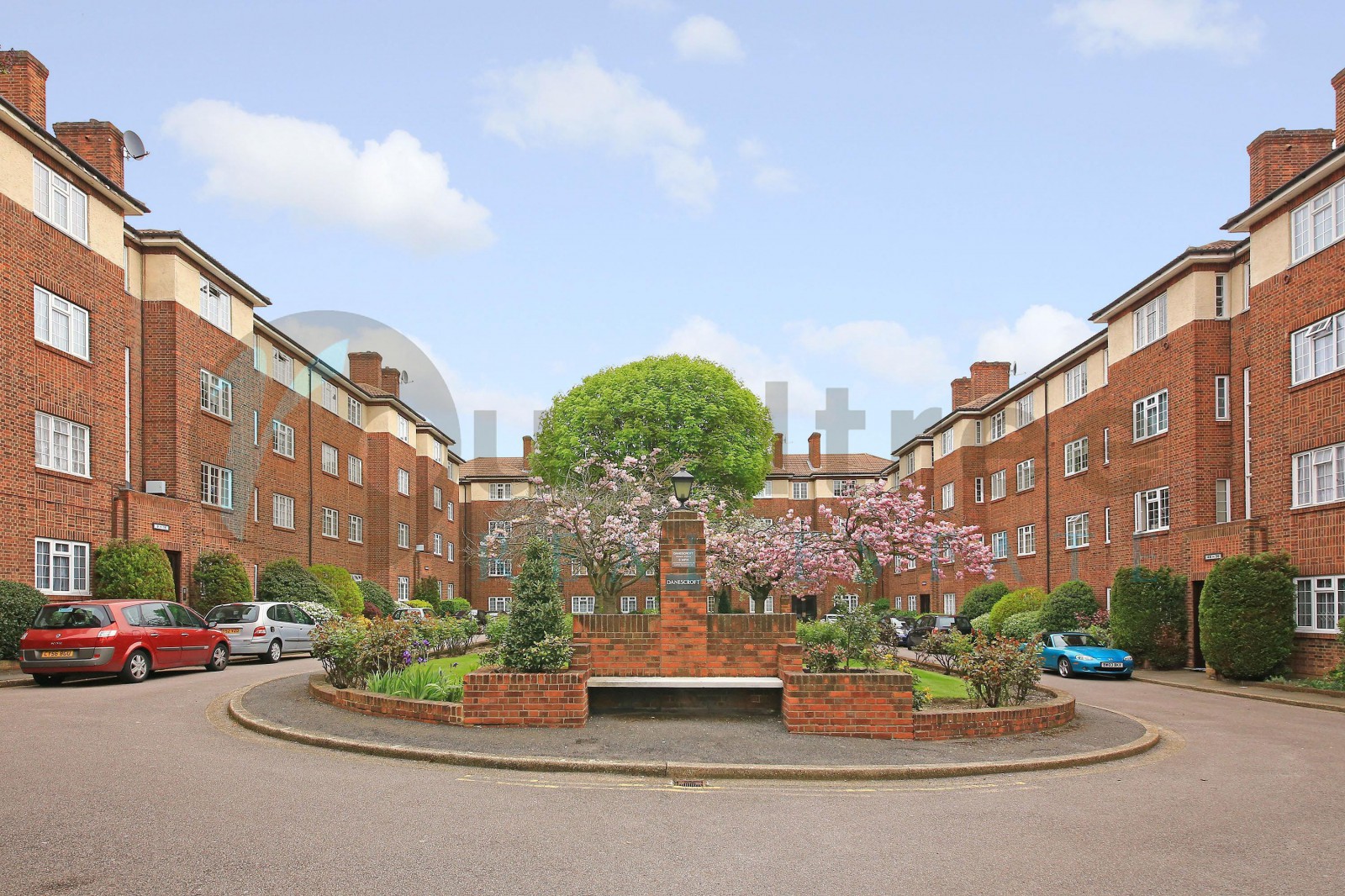 2 bedroom Apartment Under Offer