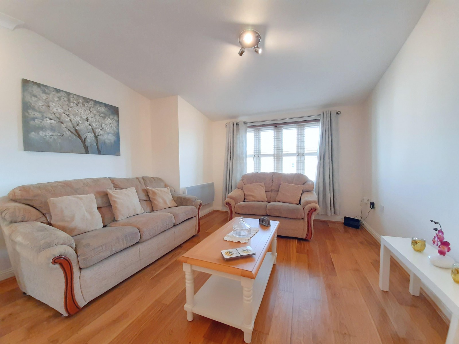 2 bedroom Flat Let
