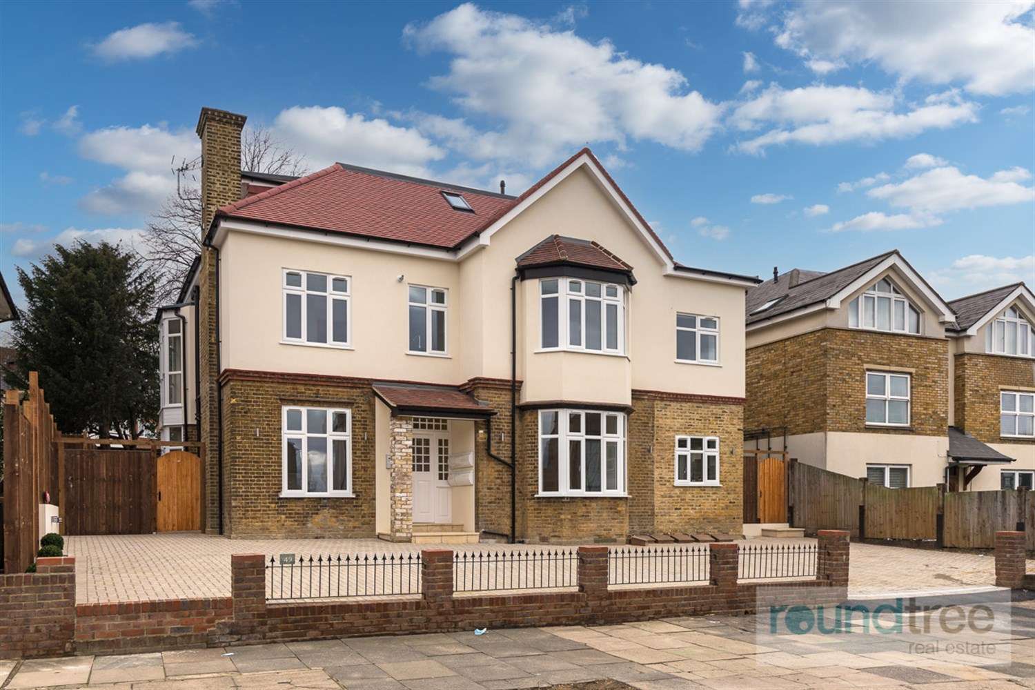 2 bedroom Flat Under Offer