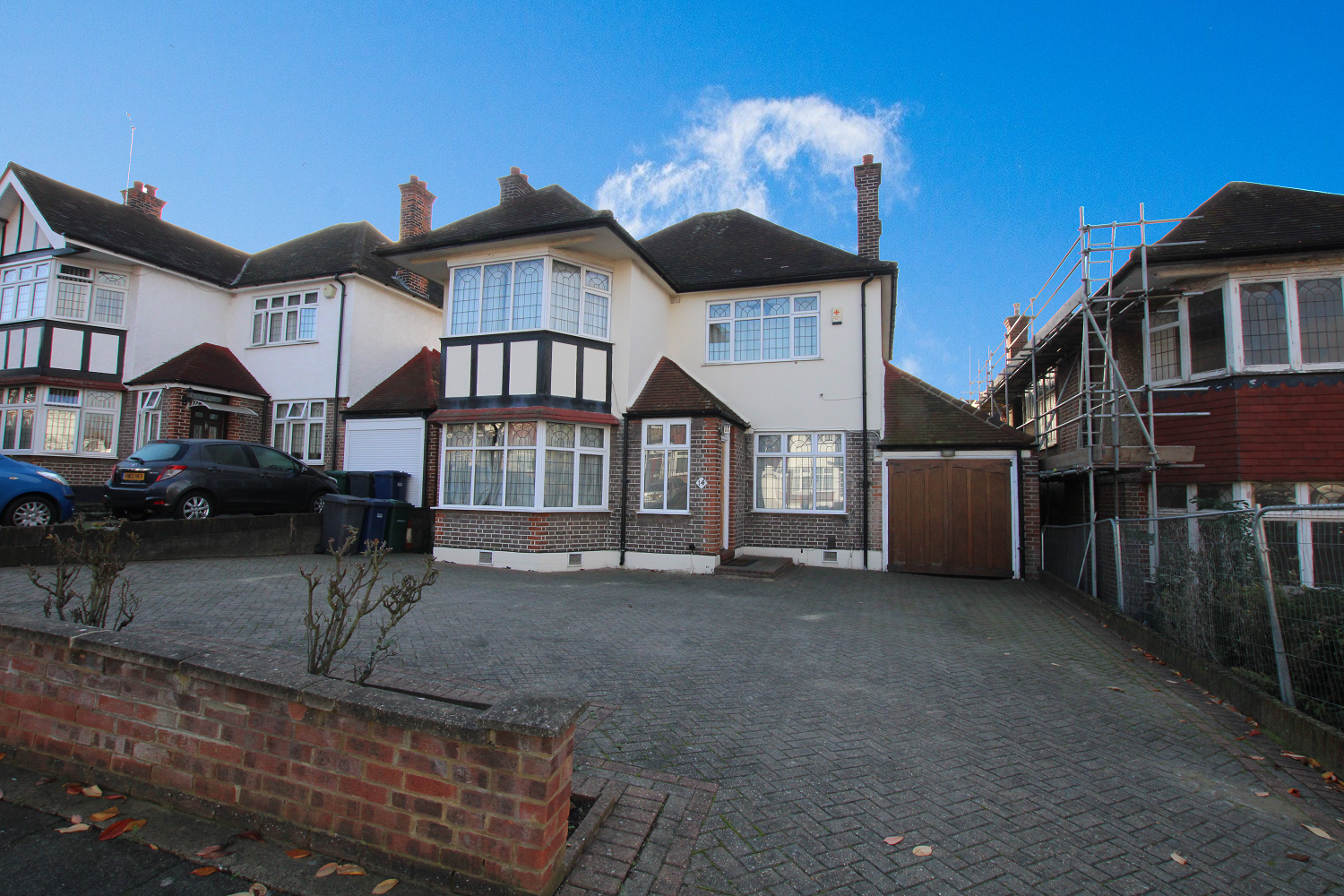 4 bedroom Detached house Under Offer