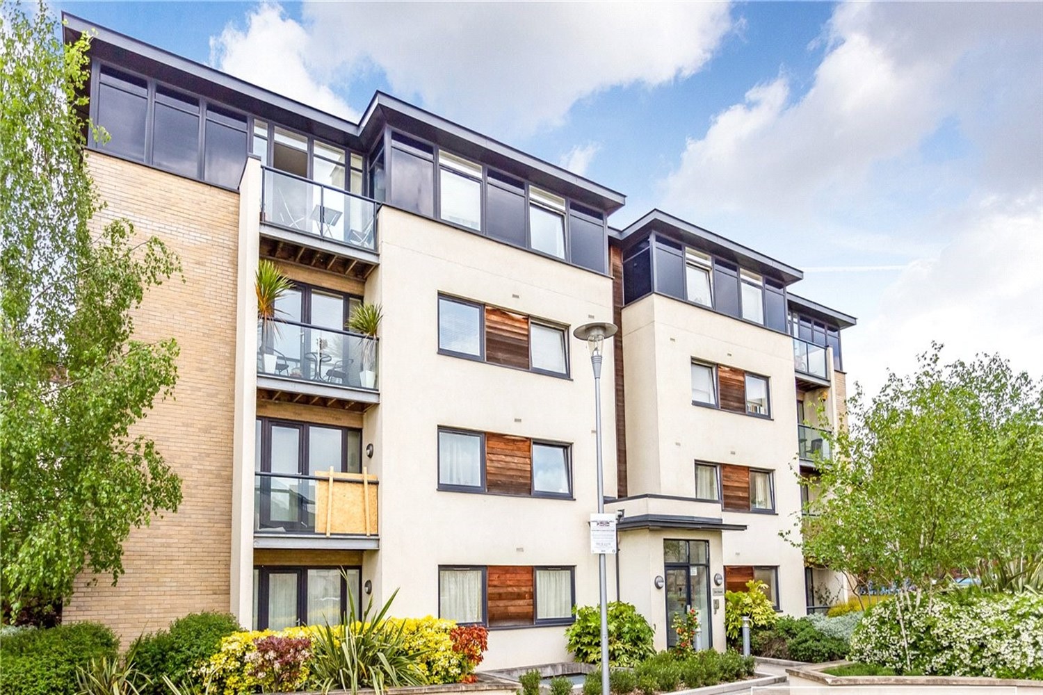 2 bedroom Flat Let