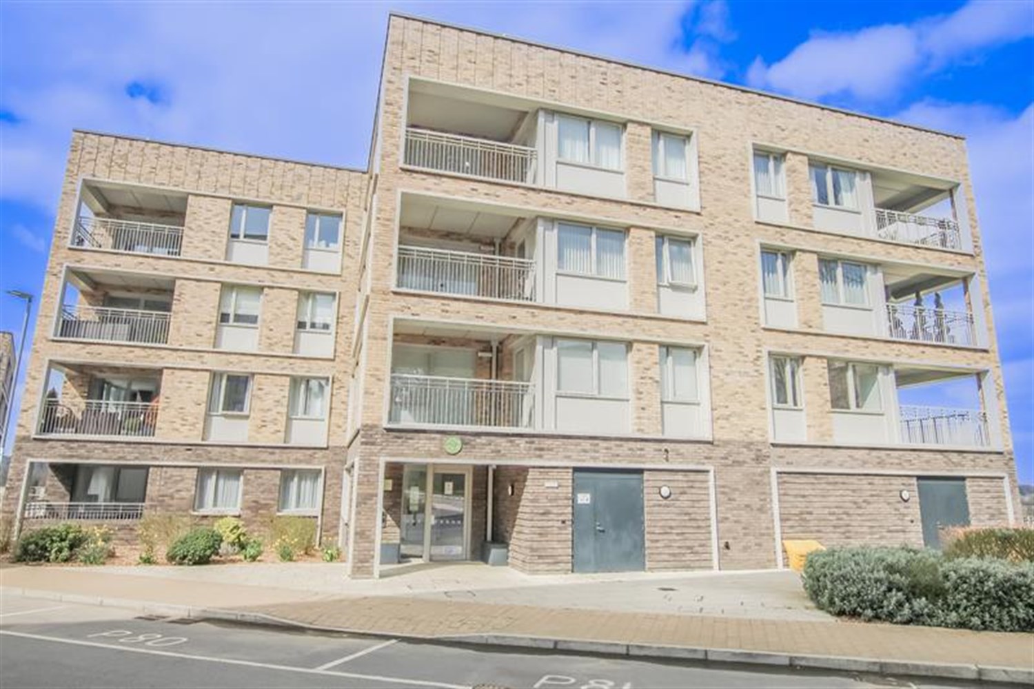 2 bedroom Flat Let