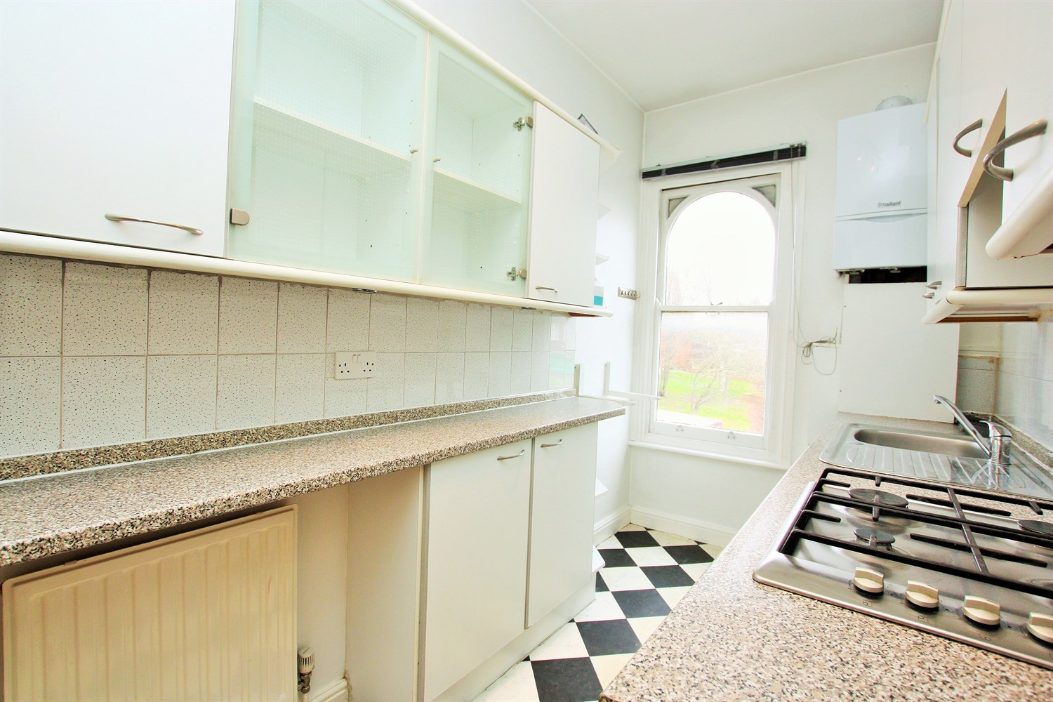 3 bedroom Flat Let