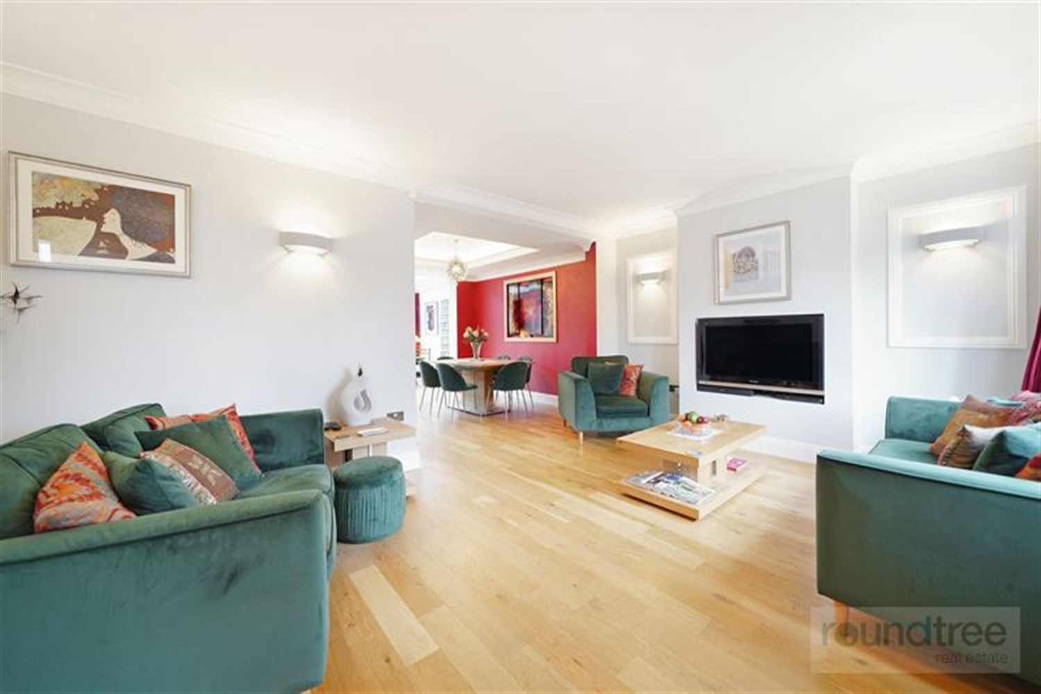 4 bedroom Semi-detached house For Sale