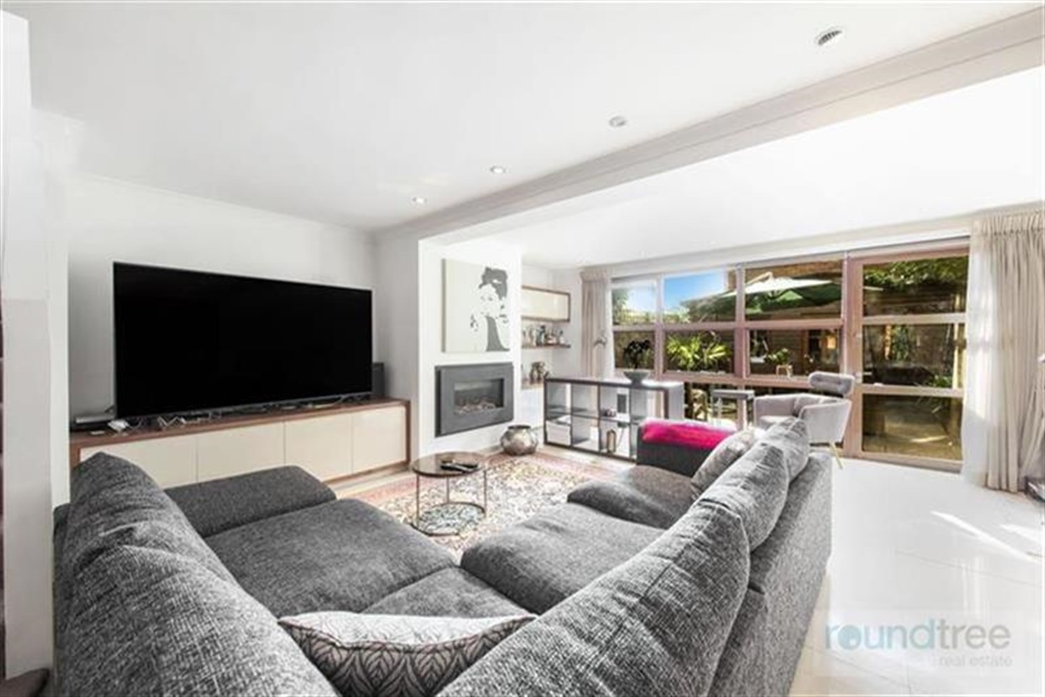 4 bedroom End of terrace house For Sale