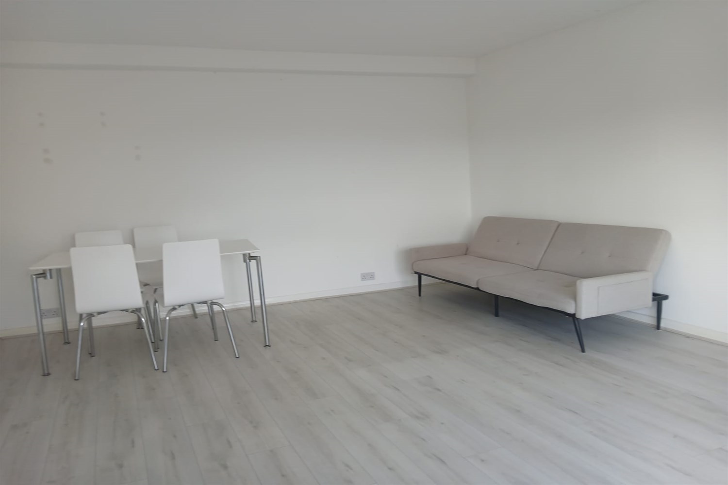 1 bedroom Flat Let