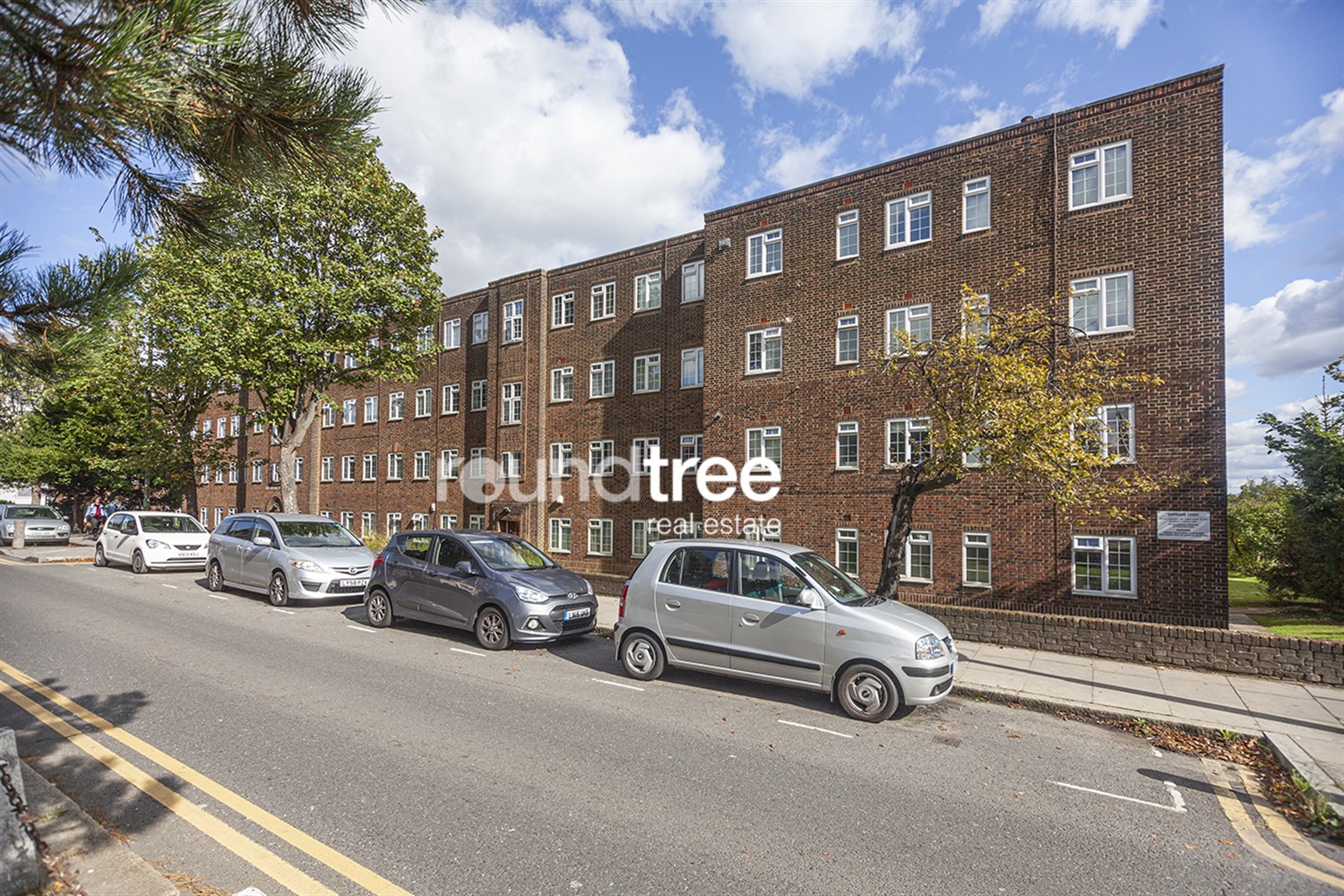 2 bedroom Flat Let
