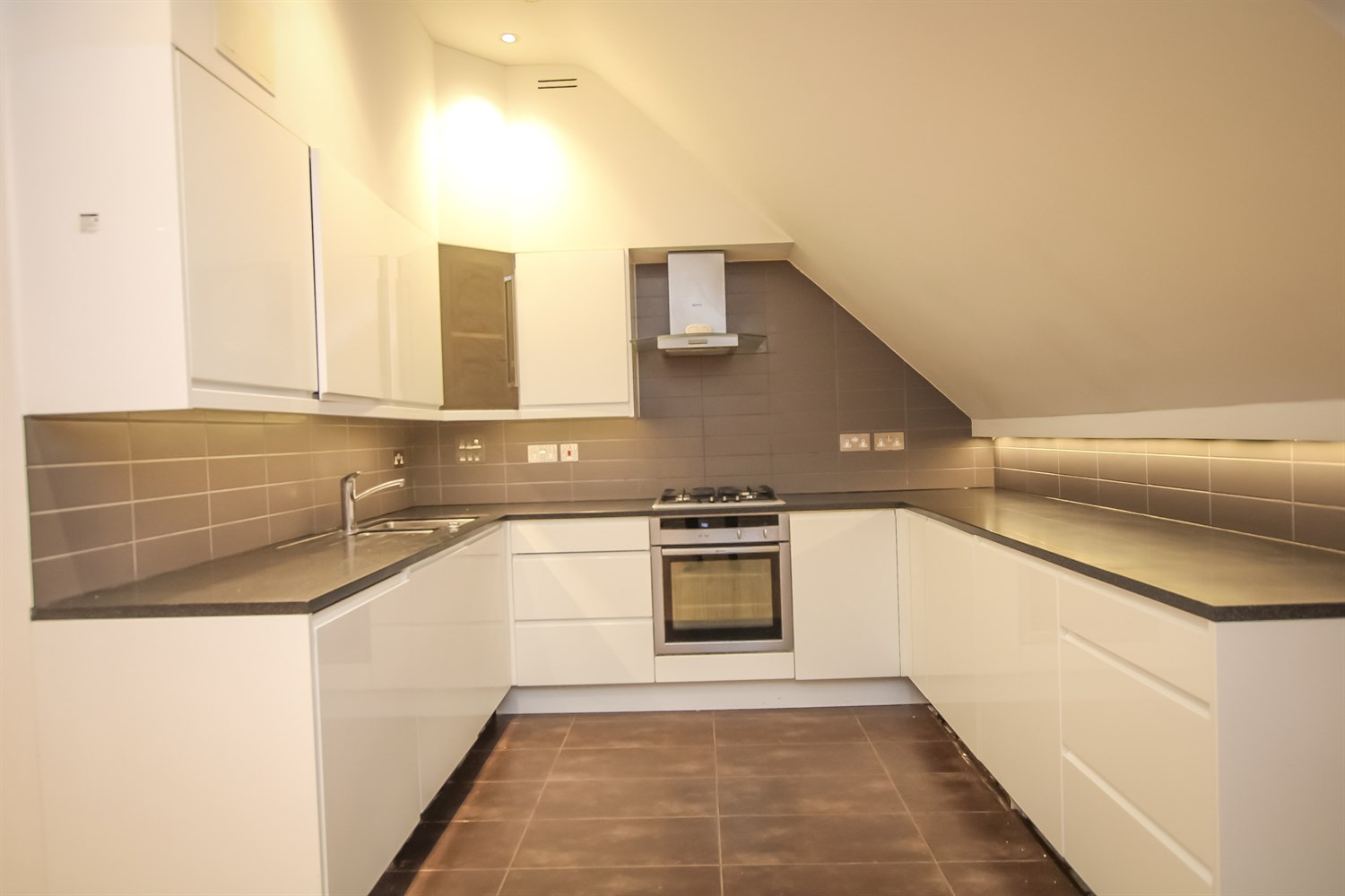 3 bedroom Flat Let
