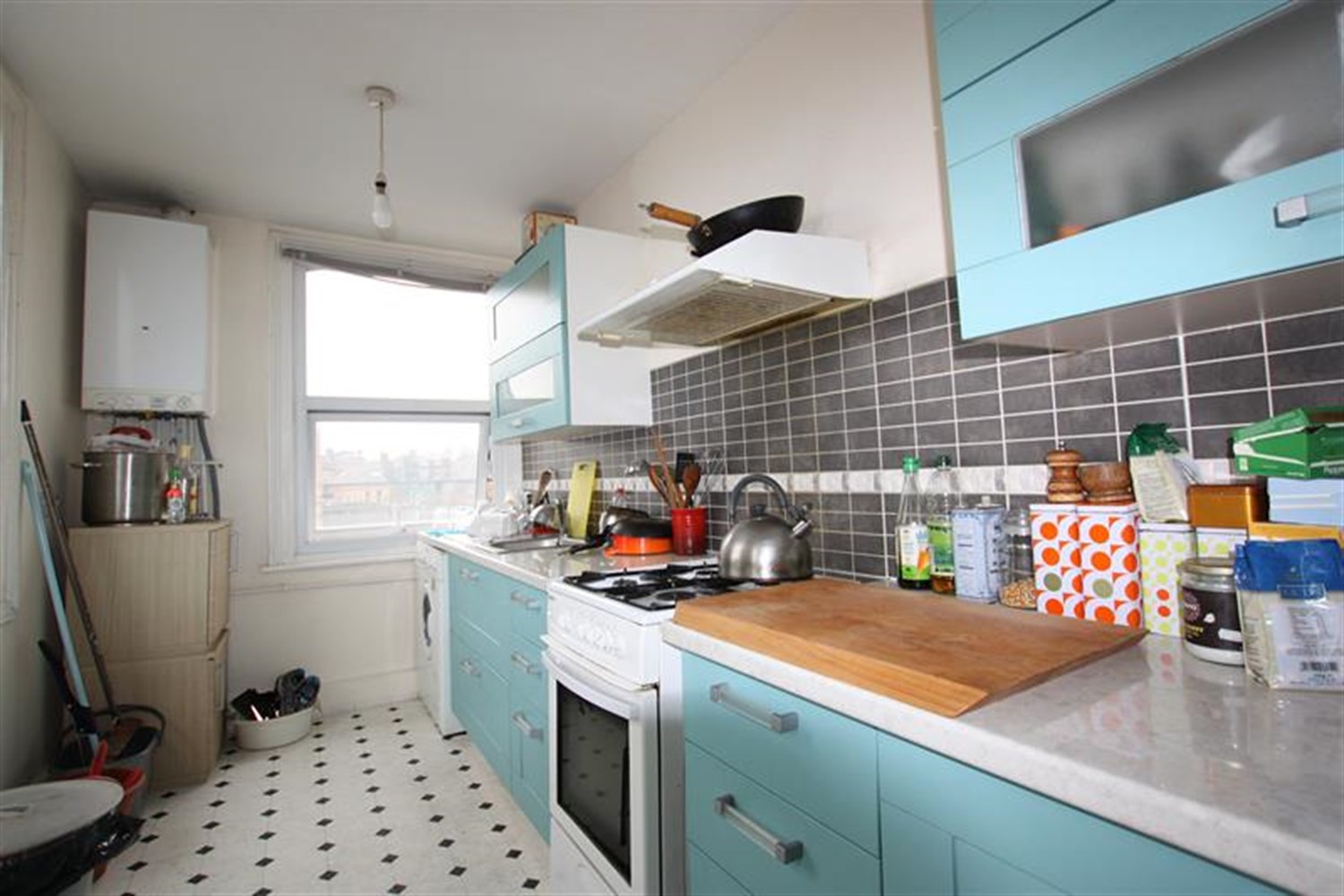 2 bedroom Flat Let