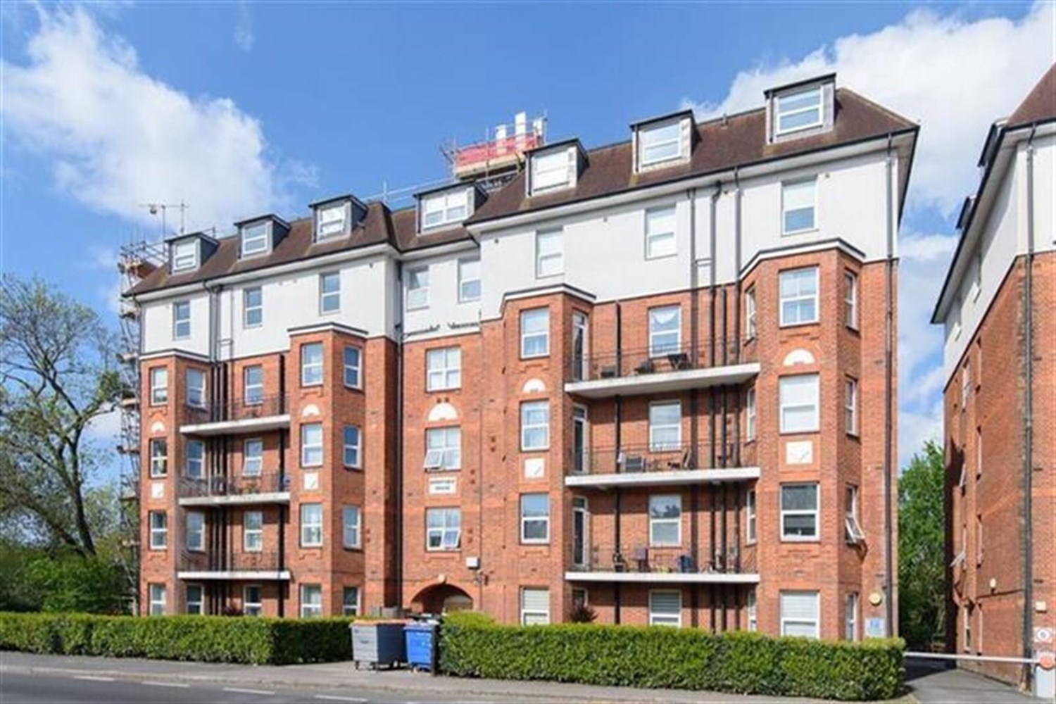 1 bedroom Flat For Sale