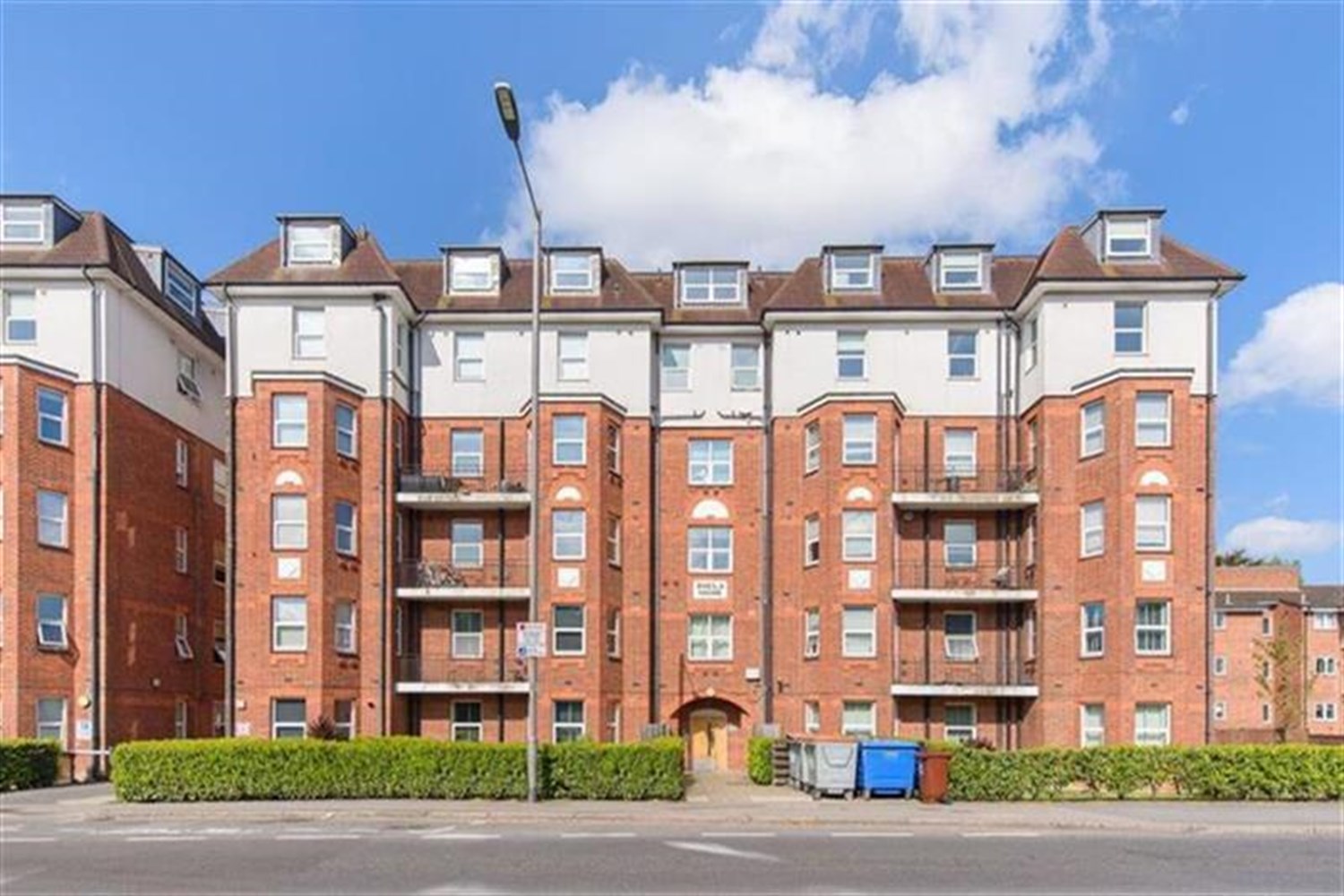 1 bedroom Flat For Sale