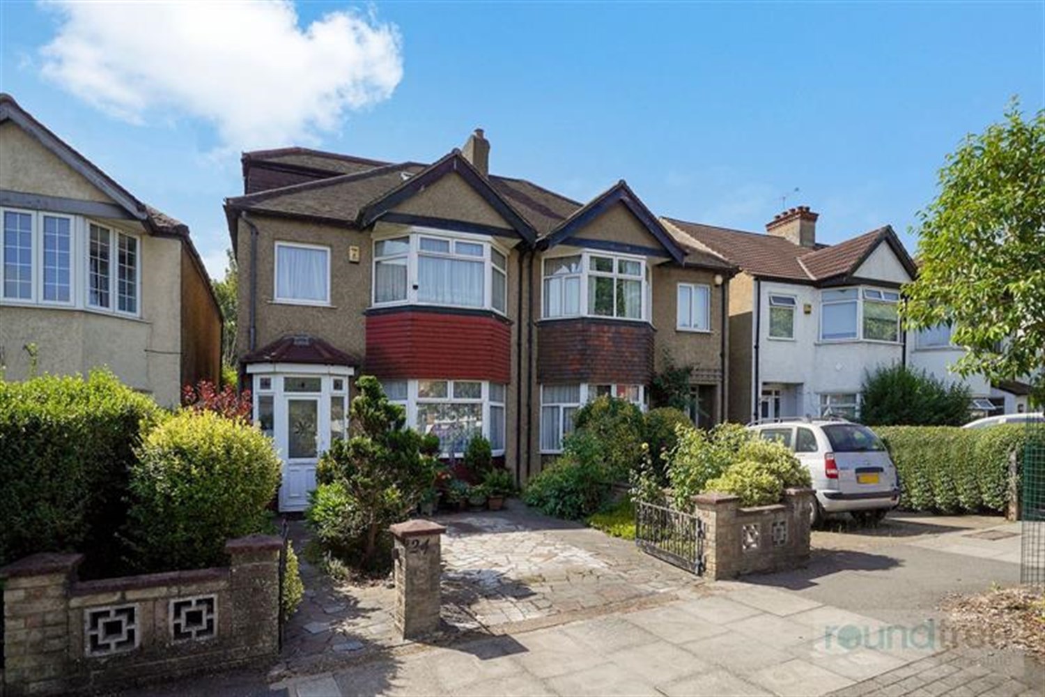 5 bedroom Semi-detached house For Sale
