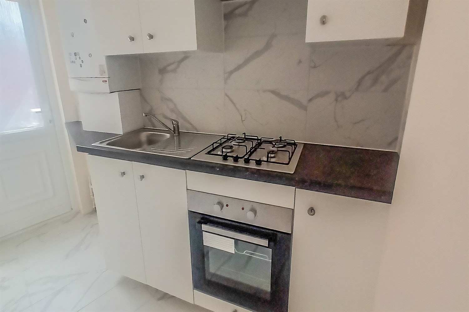 1 bedroom Flat To Let