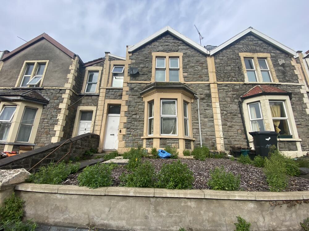 6 bedroom Flat For Sale