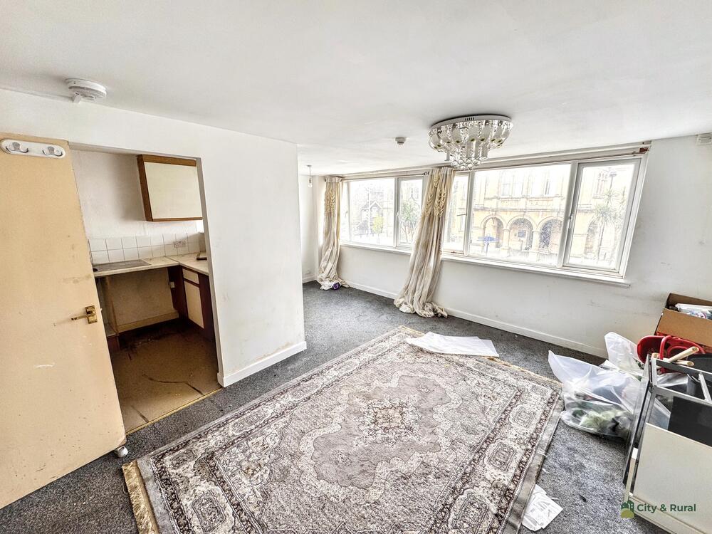 1 bedroom Flat For Sale