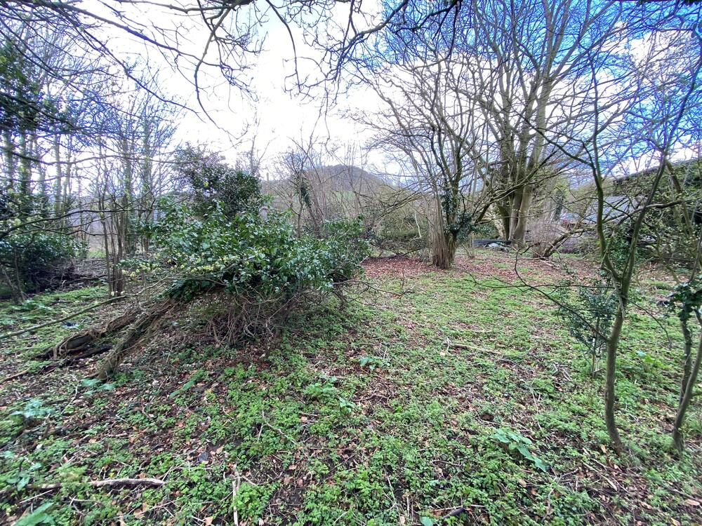  Land (Residential) Under Offer