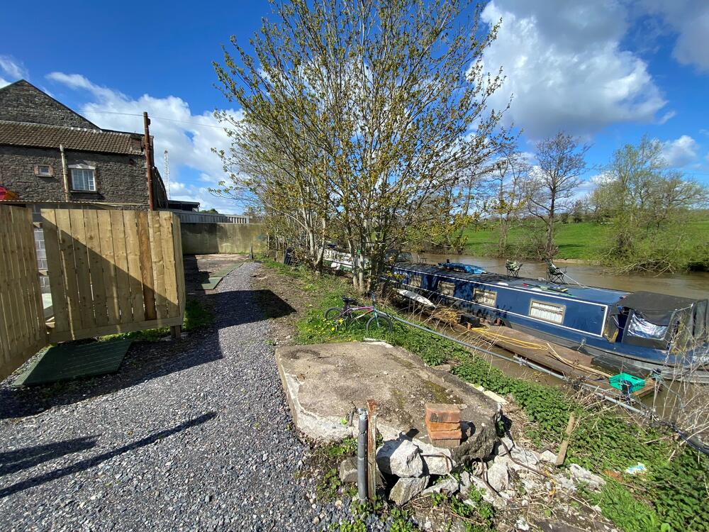 Land (Commercial) Under Offer