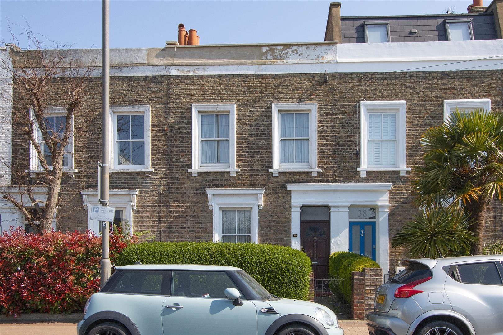 3 bedroom House (unspecified) Under Offer