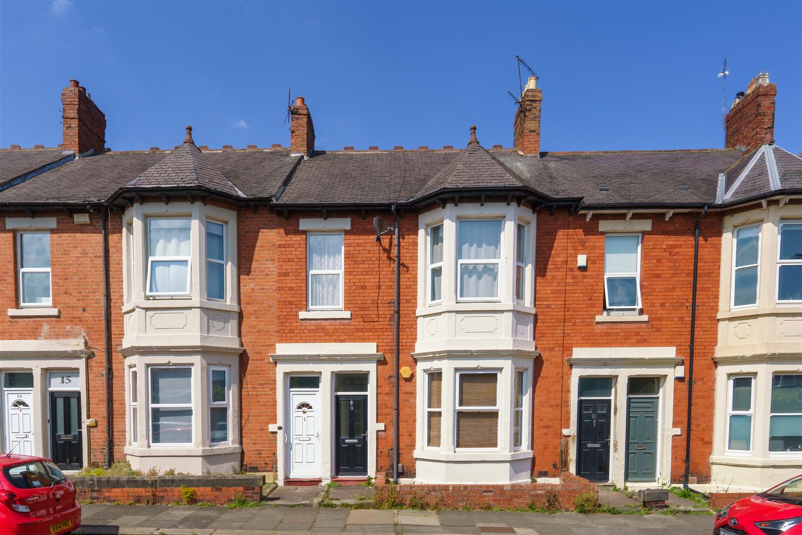 2 bedroom Flat Let