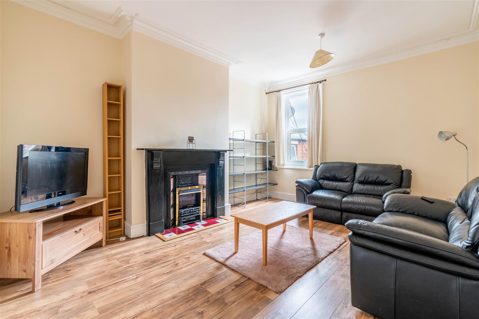 4 bedroom Maisonette Let