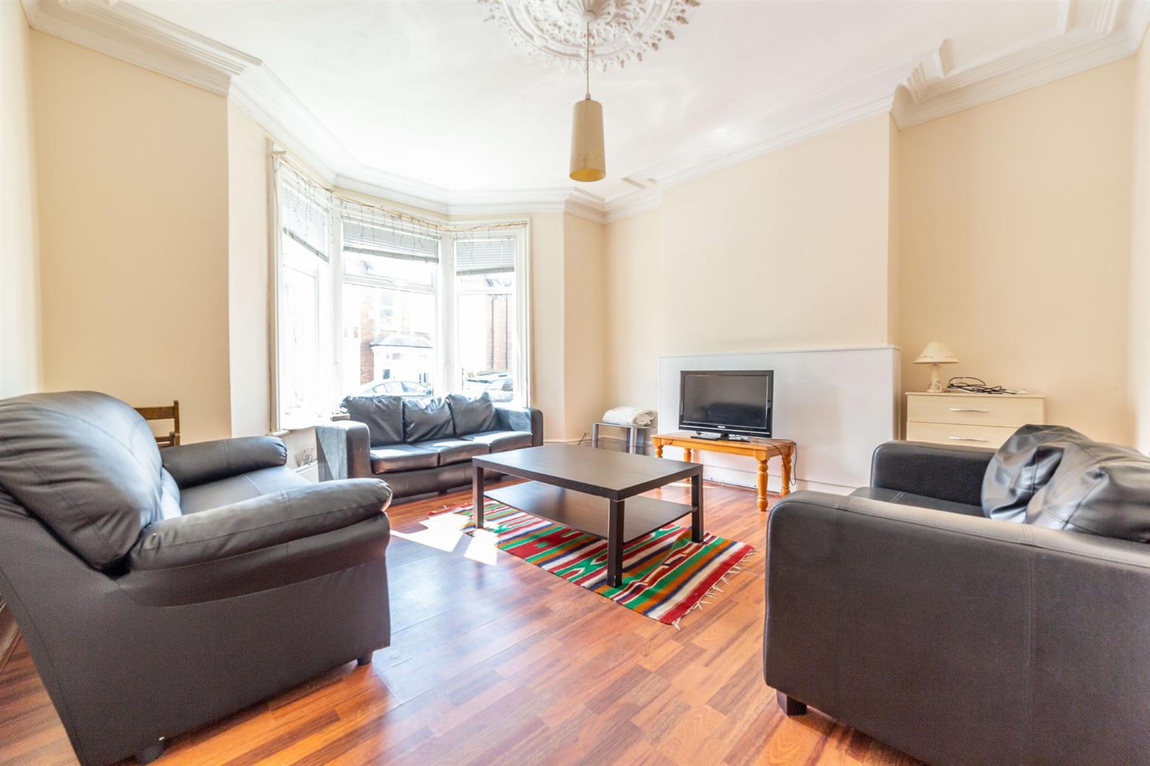 5 bedroom Terraced House Let