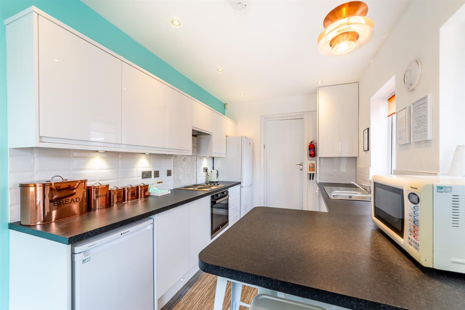 6 bedroom Maisonette Let