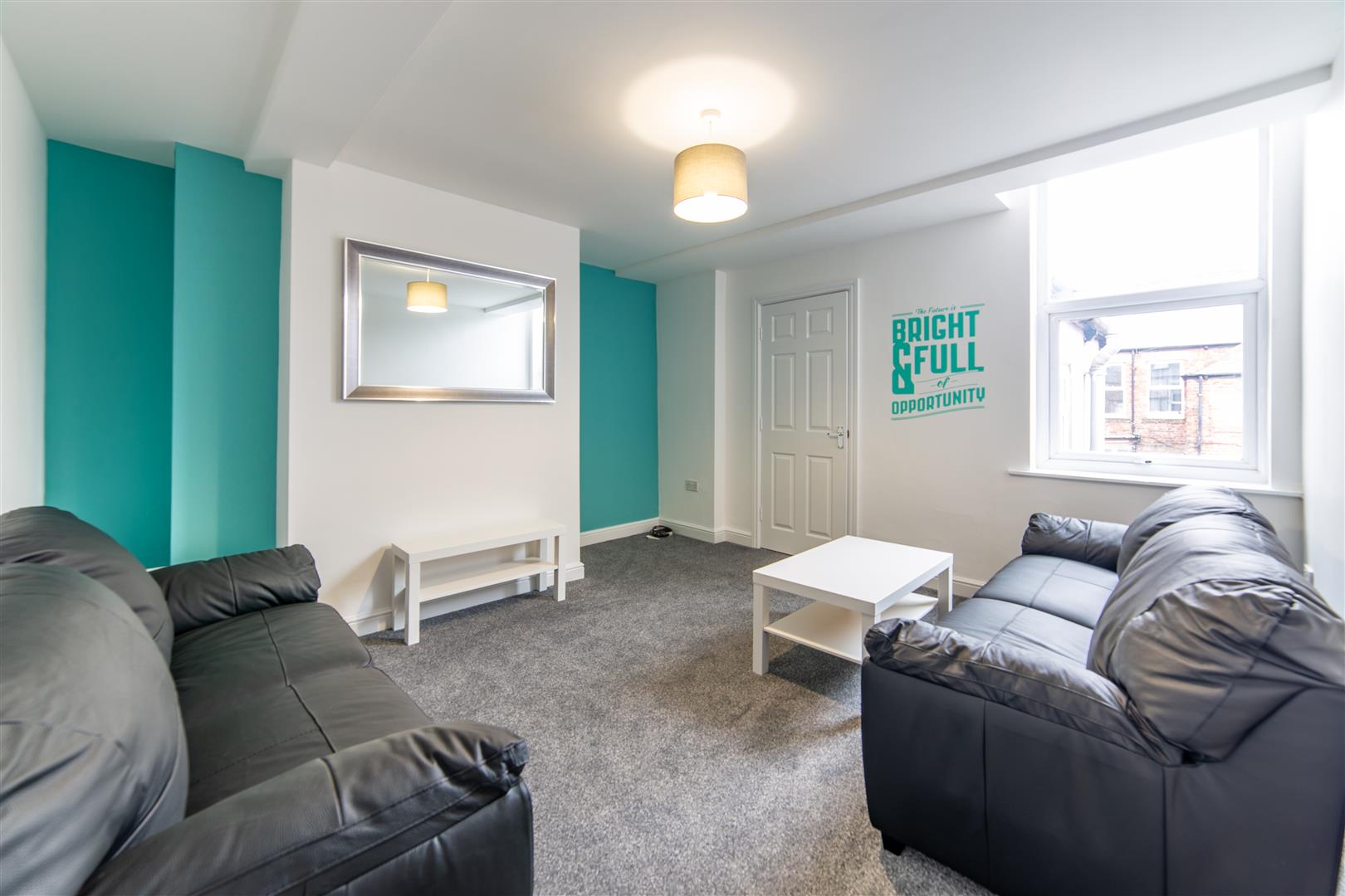 7 bedroom Maisonette Let