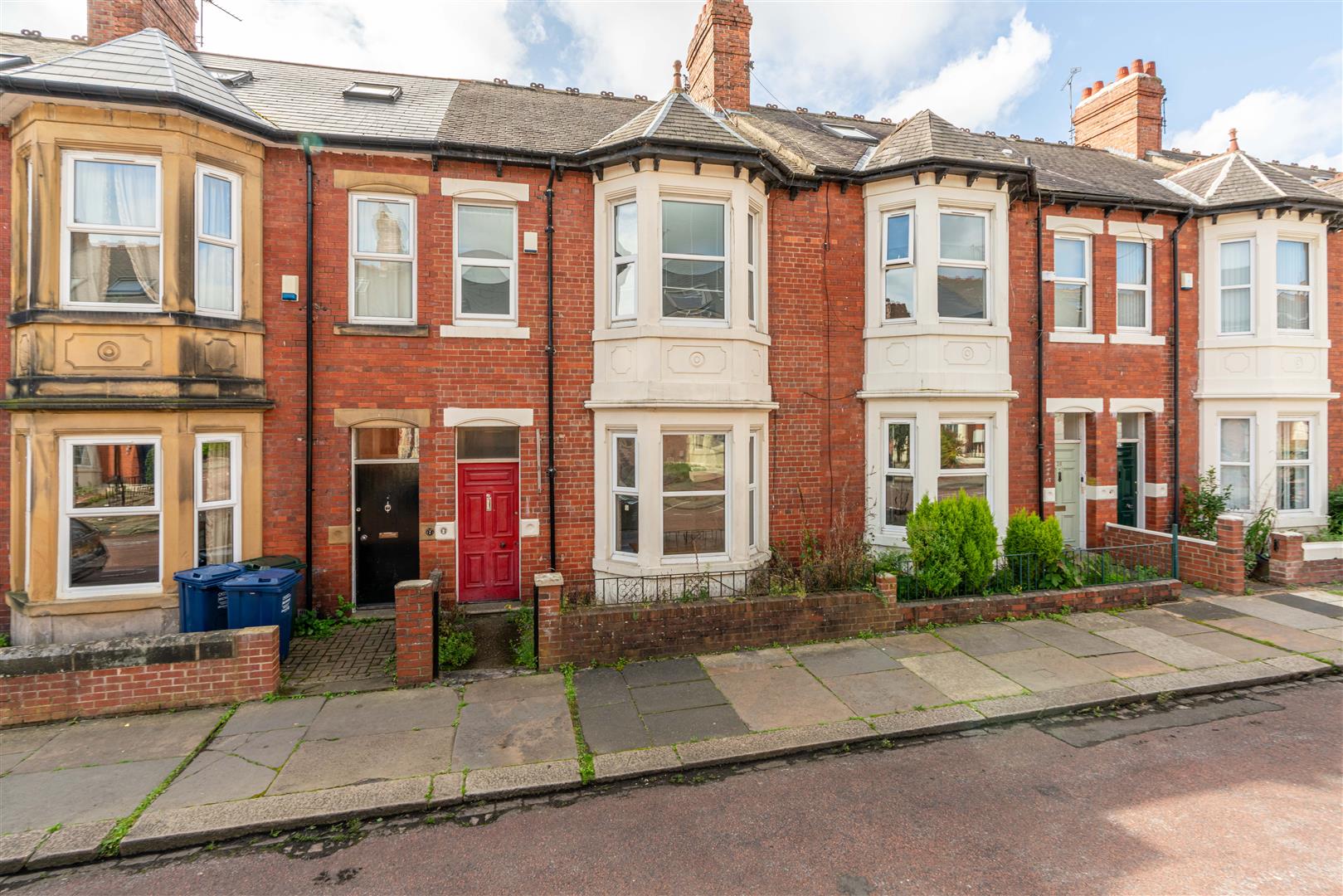 6 bedroom Terraced House Let