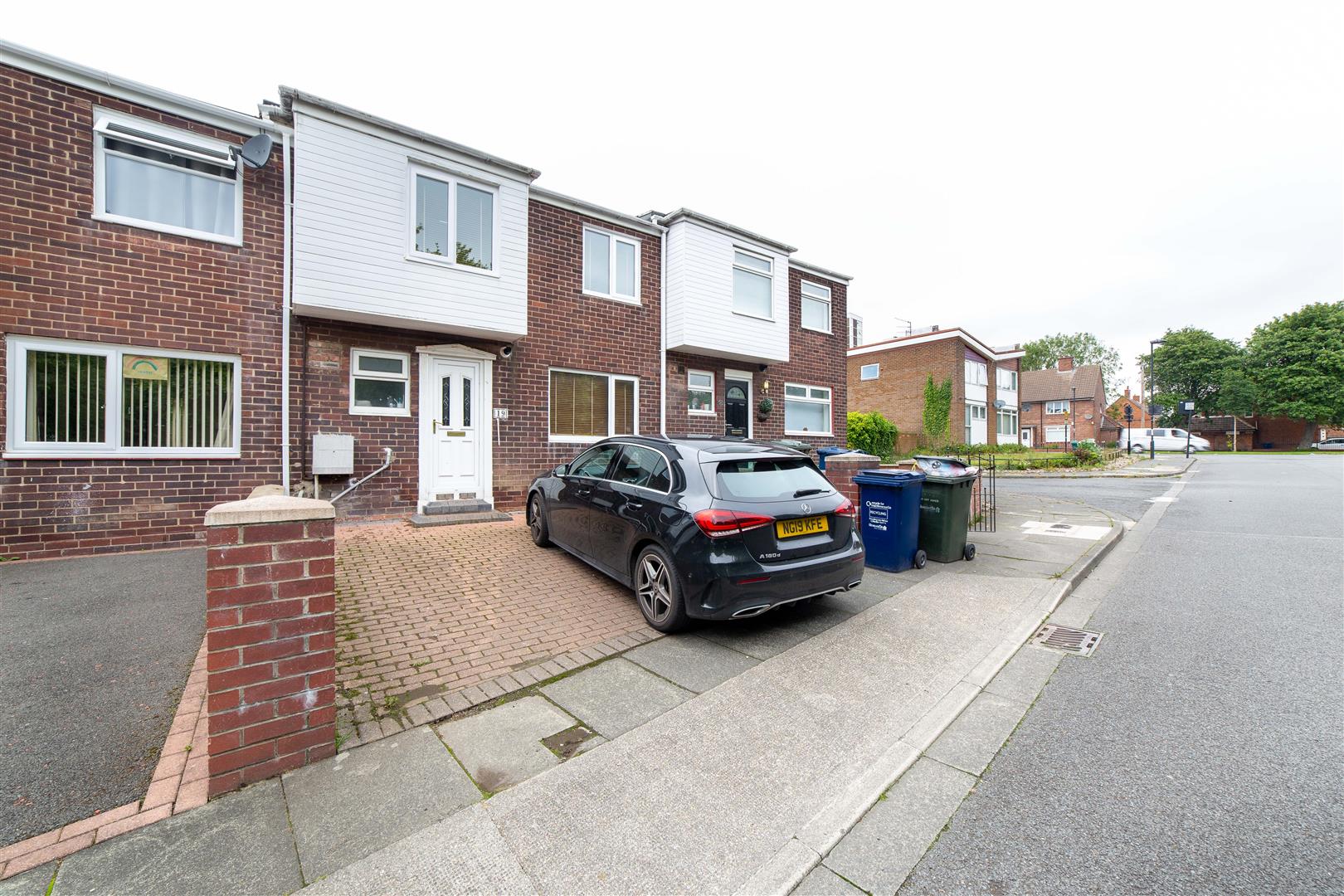 3 bedroom Terraced House Let
