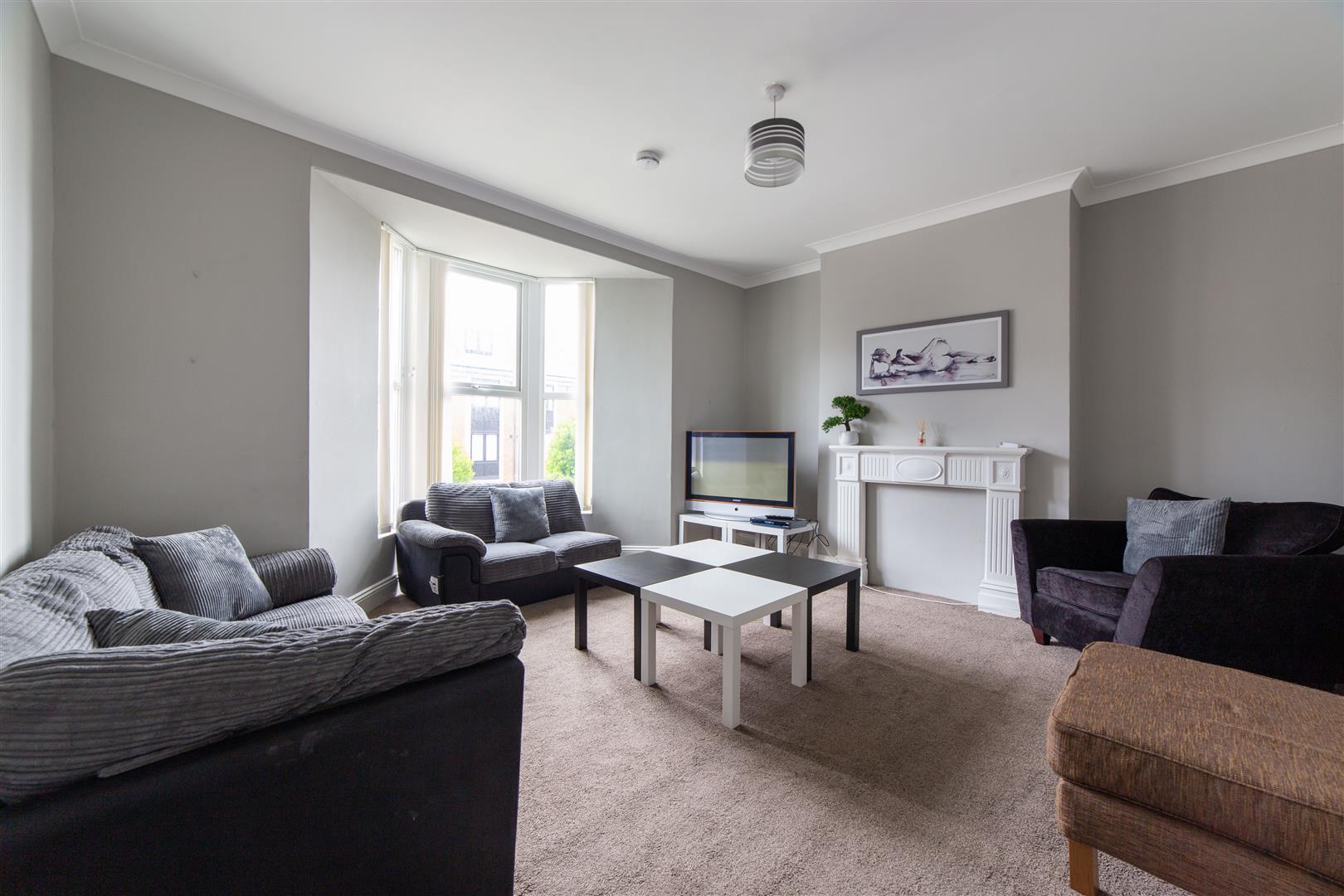 5 bedroom Terraced House Let