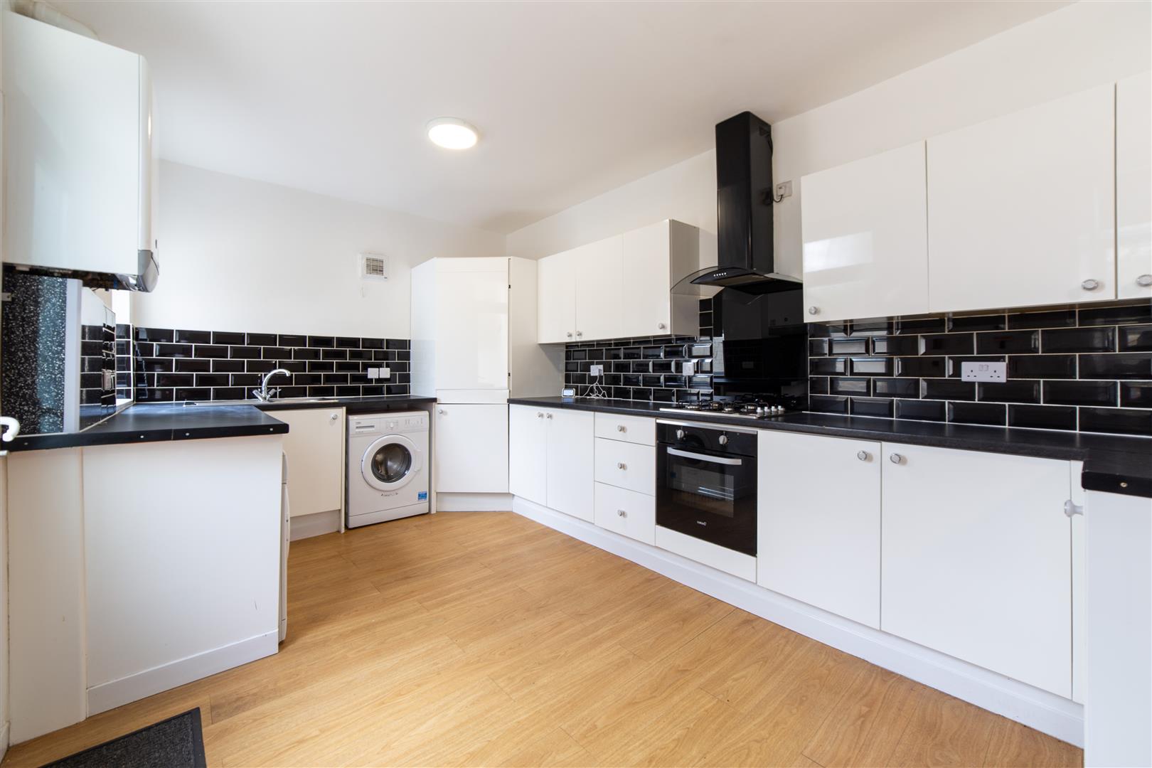 7 bedroom Terraced House Let