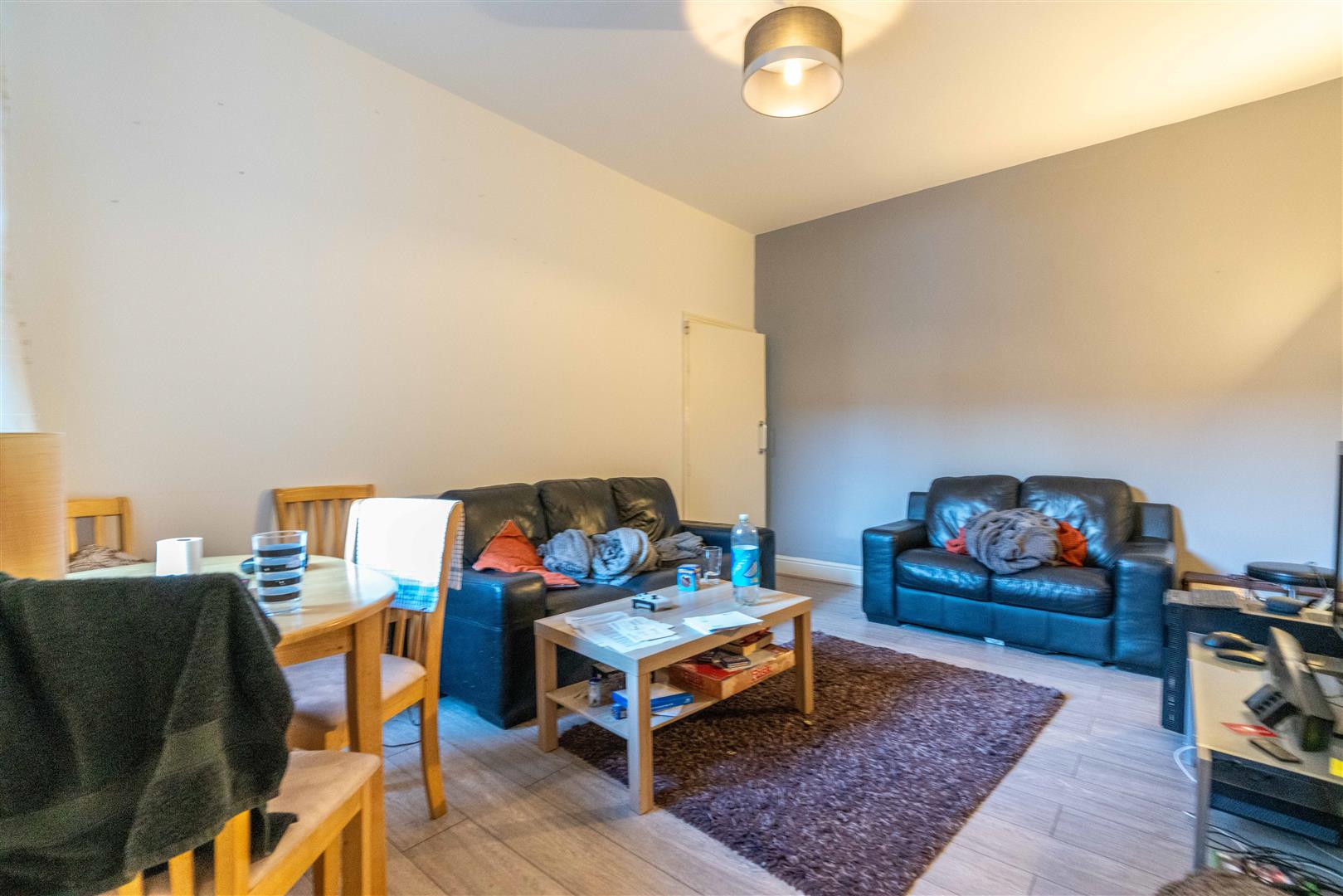 2 bedroom Flat Let