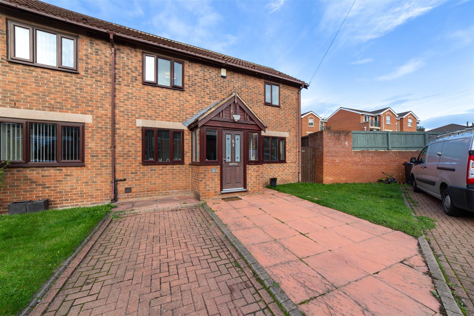 4 bedroom Semi-detached house Sold