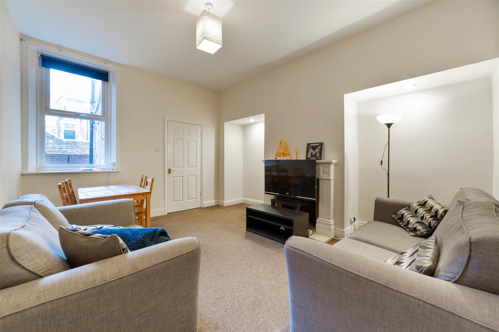 2 bedroom Flat Let