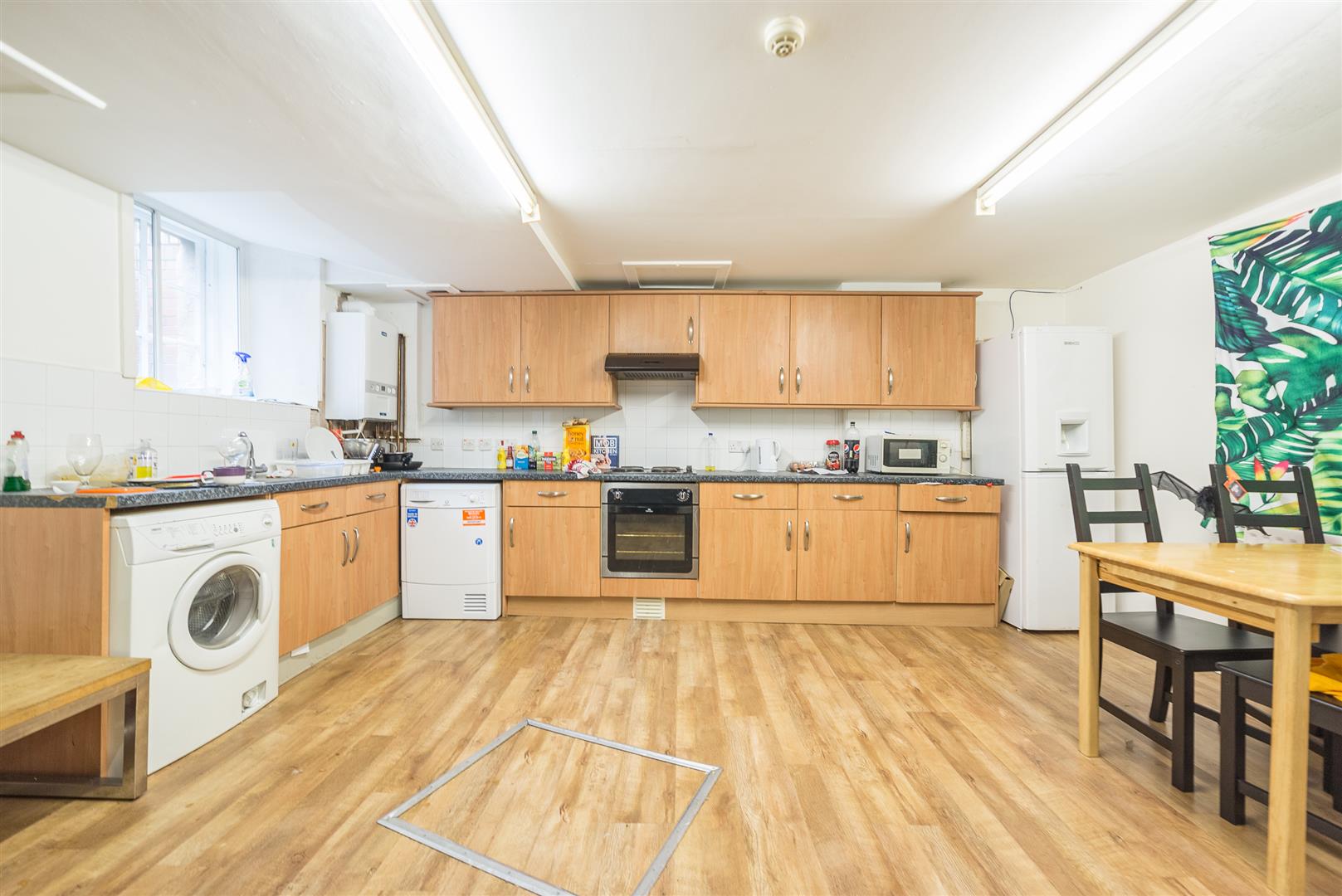 3 bedroom Apartment Let
