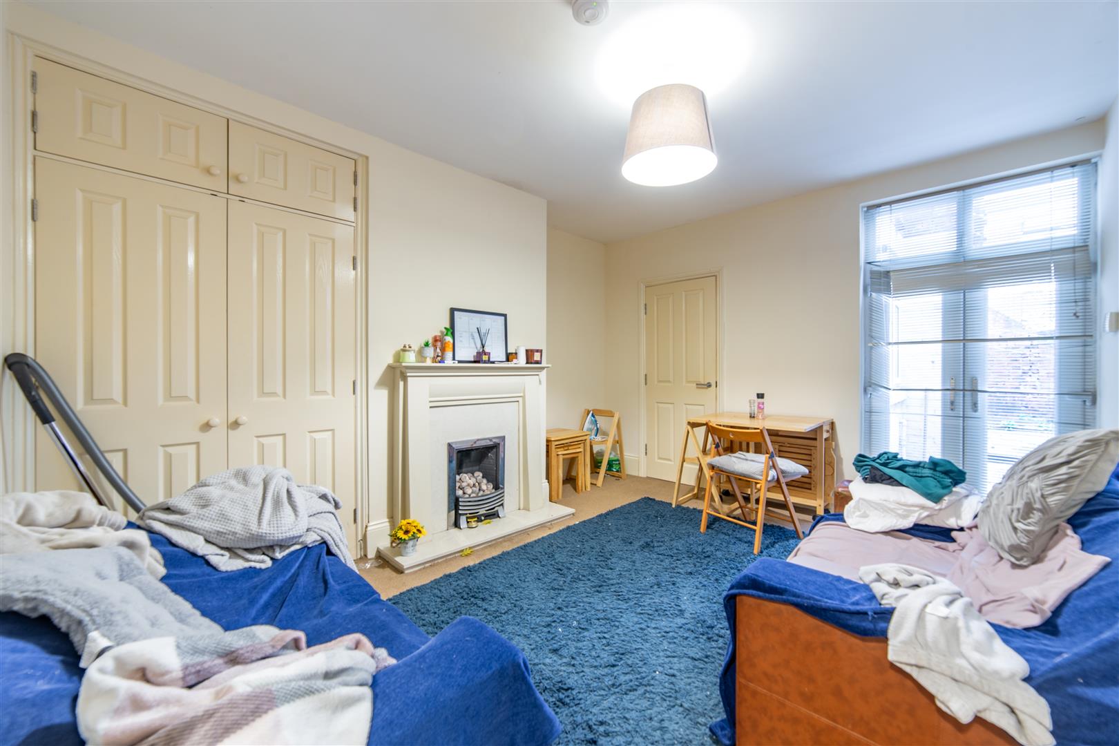 2 bedroom Flat Let