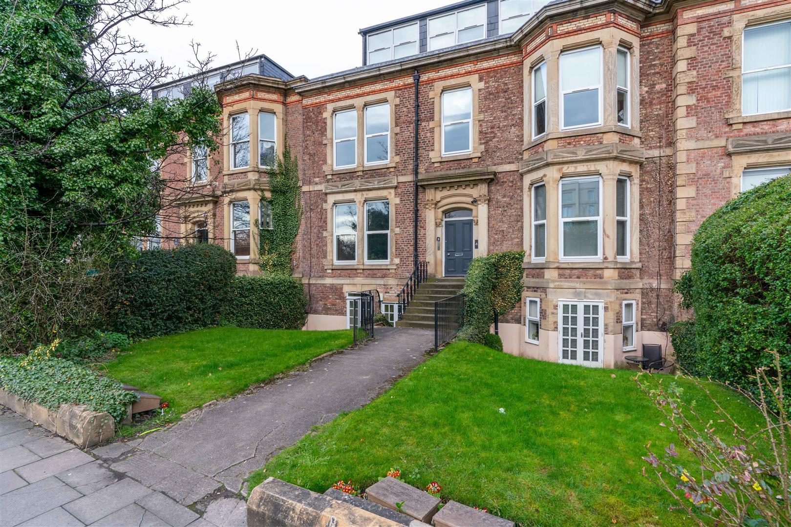 3 bedroom Apartment Let