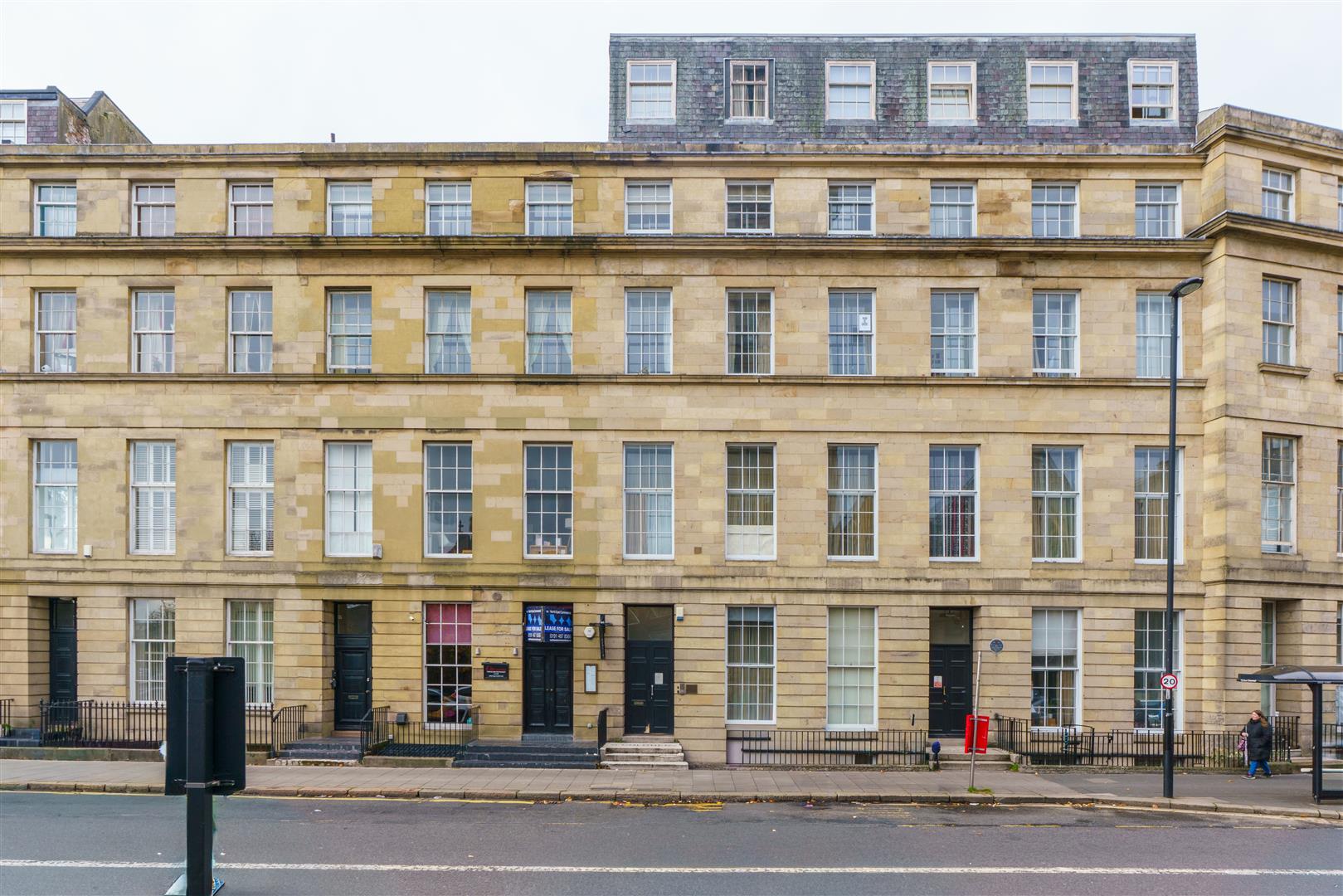5 bedroom Apartment Let