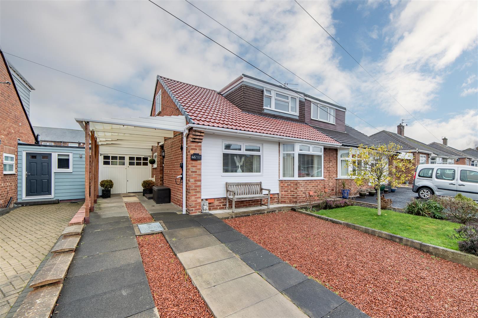 3 bedroom Detached bungalow For Sale