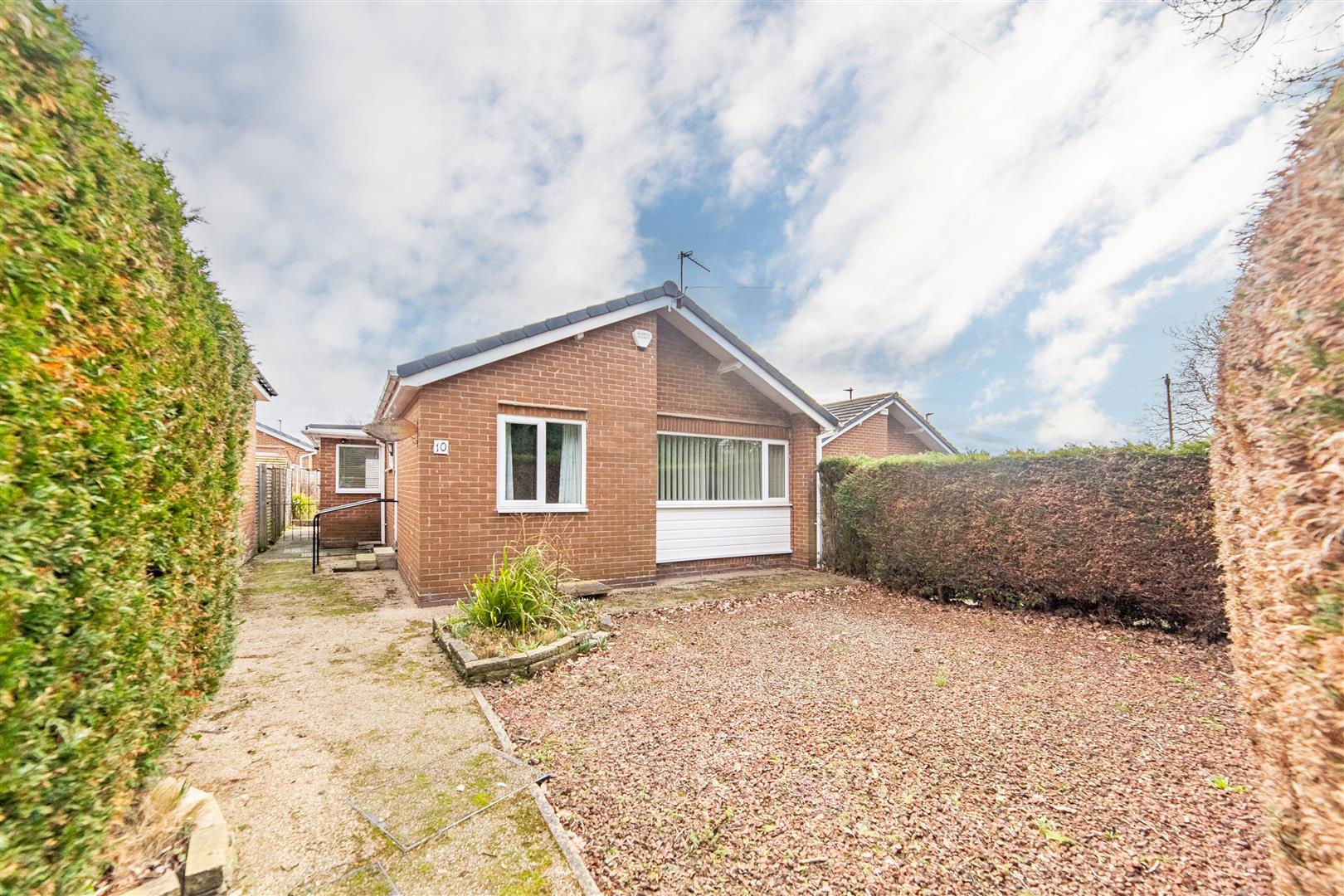 2 bedroom Detached bungalow Under Offer