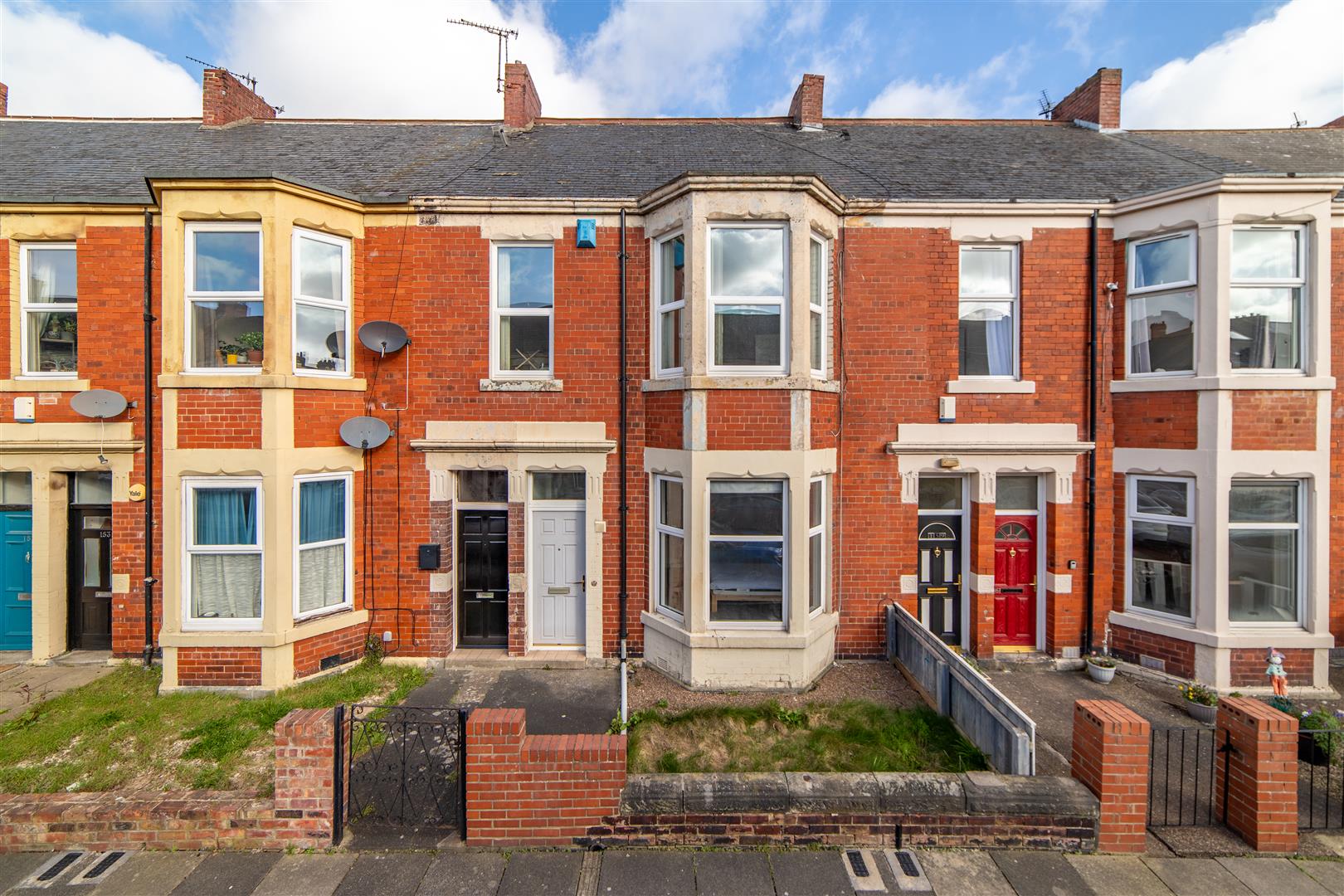 2 bedroom Flat Under Offer