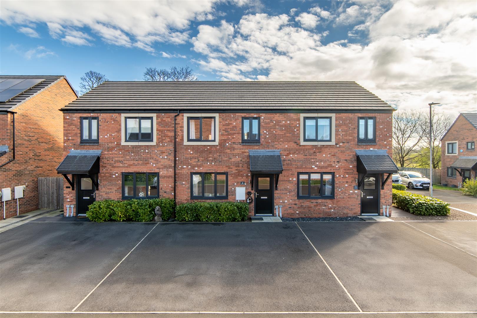 3 bedroom Terraced House Under Offer