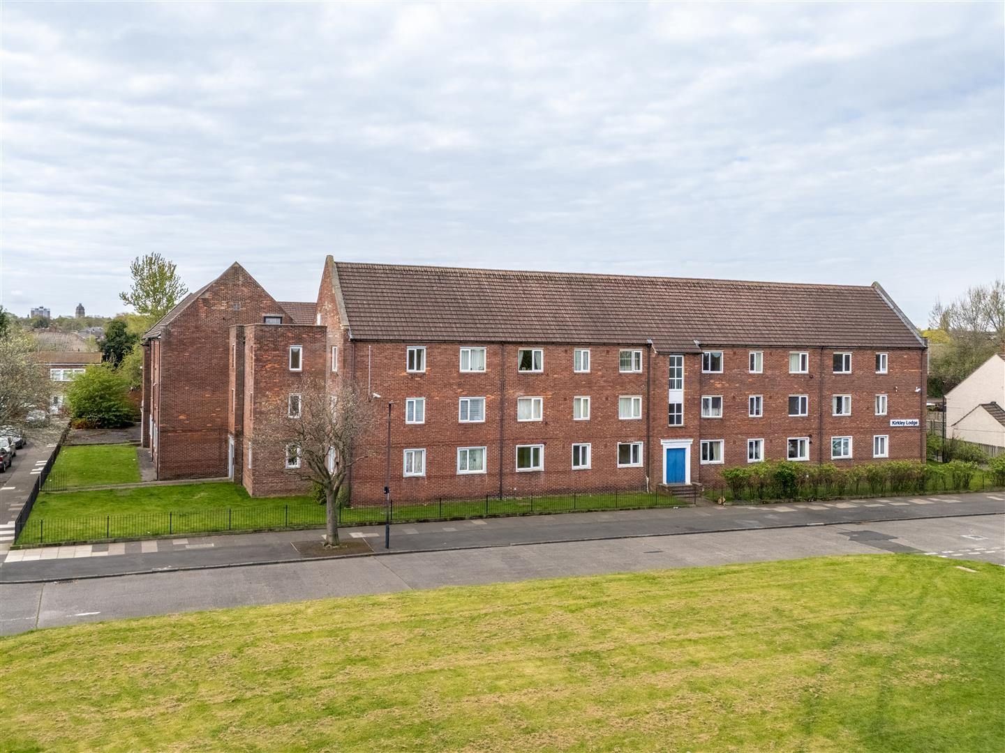 3 bedroom Flat Under Offer